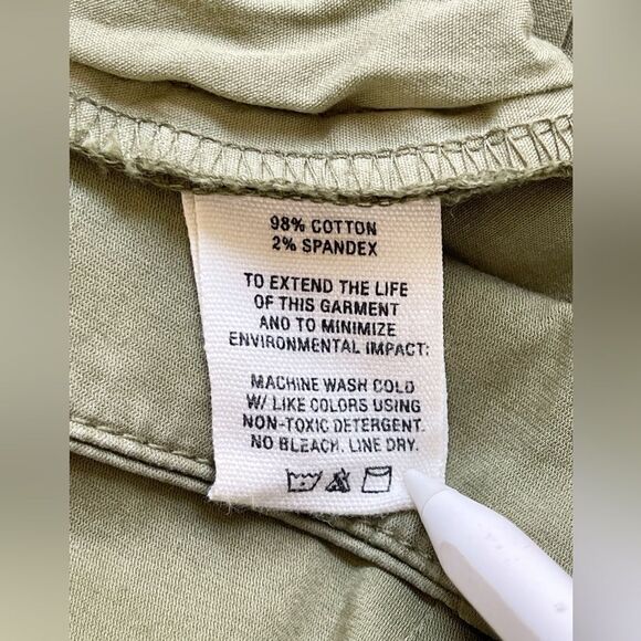 Alex Mill women’s pleated utility field shorts in Olive Green, Size 12 - Picture 6 of 7